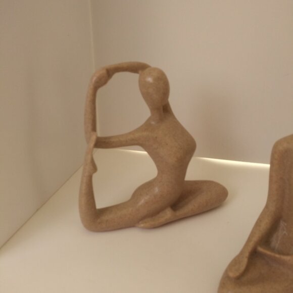 3 Yoga Poses Sandstone Sculptures Ceramic Resin NWOT - Picture 5 of 6